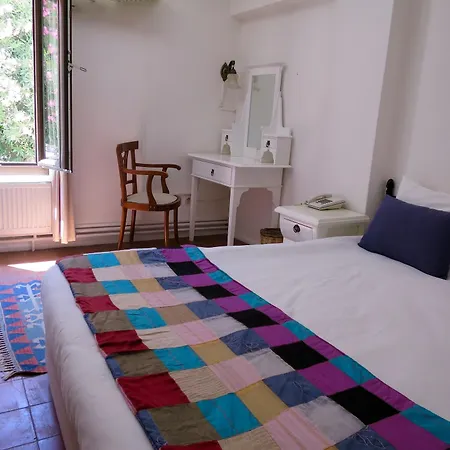 Kalehan Hotel