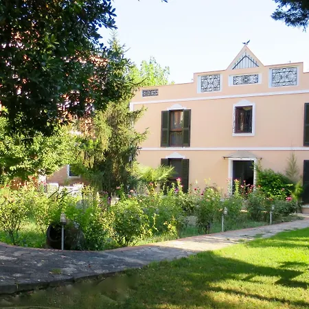 Kalehan Hotell